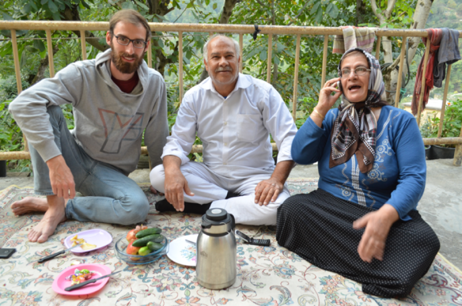 Tea-Time auf den Terassen Masulehs.
