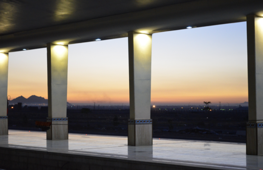 Morgendliche Ankunft: Sonnenaufgang am Bahnhof von Esfahan.