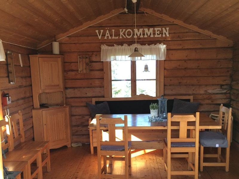 So schön sehen alle Hütten von innen aus Höga Kusten - Innenansicht einer Hütte