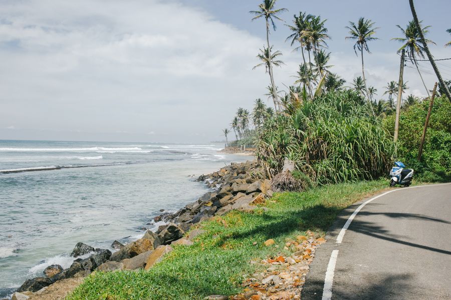 entlang der Küstenstraße Sri Lanka - auf der Küstenstraße mit Meerblick