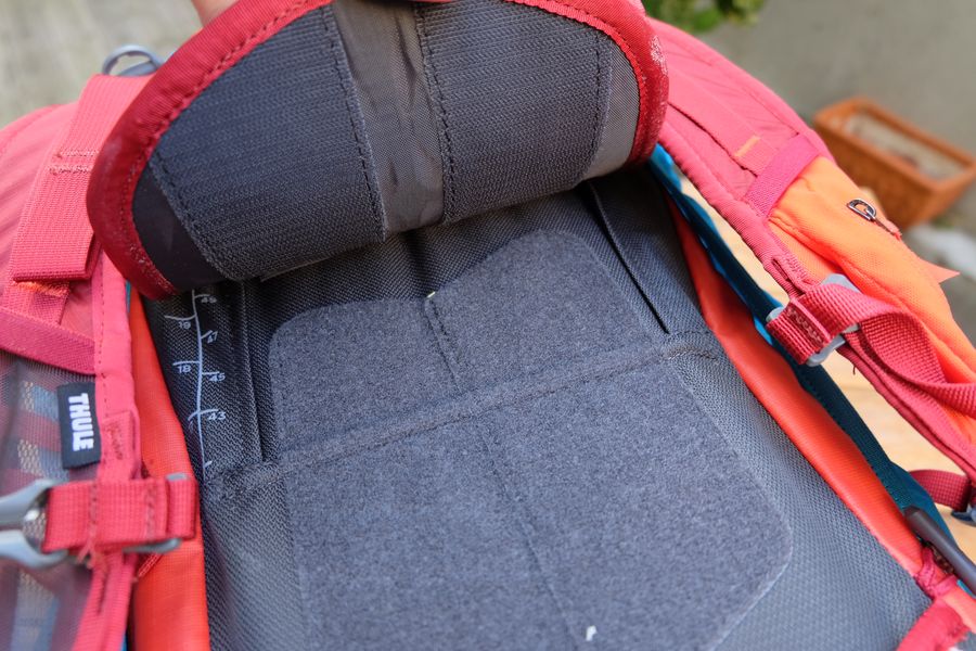 Die Rückenlänge kann sehr leicht um 10 cm variiert werden.
