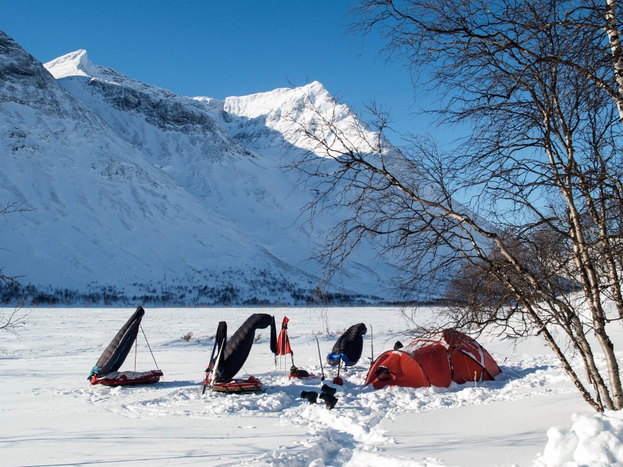Immer schön den Schlafsack lüften! Foto: Wintertour Micha, Joh, Matthias