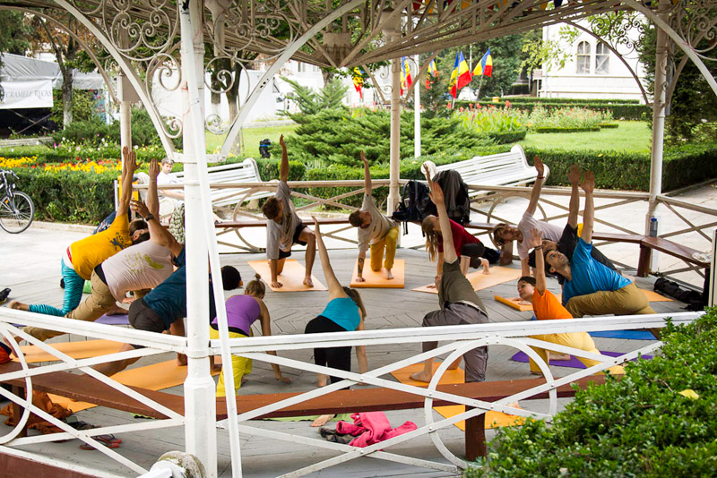 climbingflex-yoga-session-roctrip-2014