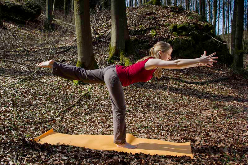 stefanie-fischer-fernandez-yoga-in-frankenjura