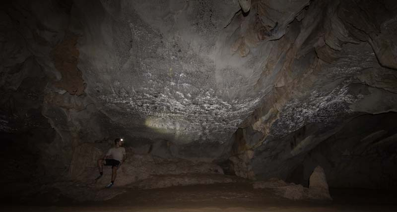 13-hoehle-bei-vang-vieng