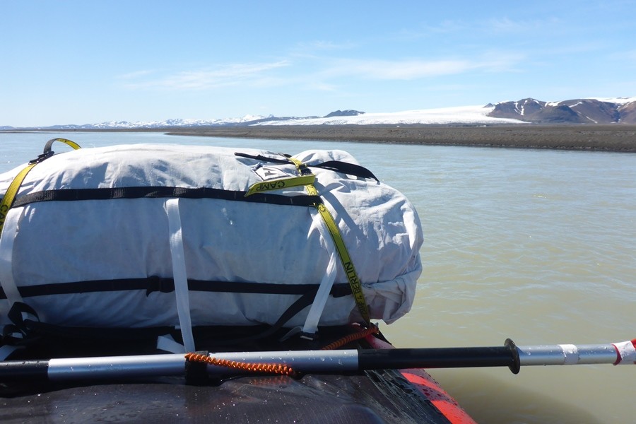 Raftpacking in Island