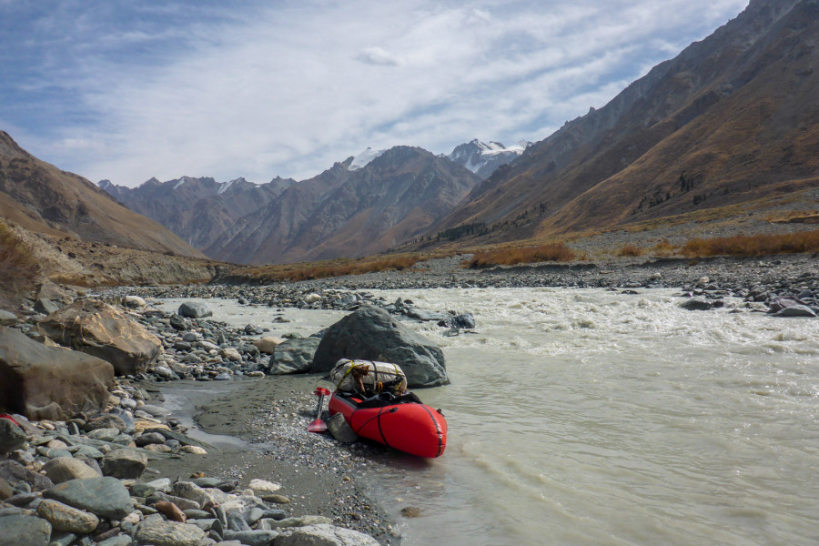 kirgistan-kaindy-packrafting